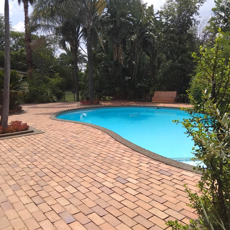 4 Bedroom Property for Sale in Ruimsig Gauteng