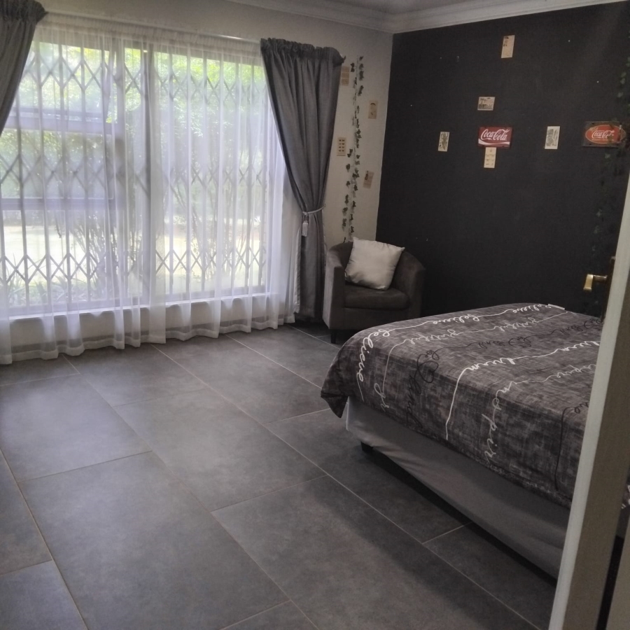 4 Bedroom Property for Sale in Ruimsig Gauteng