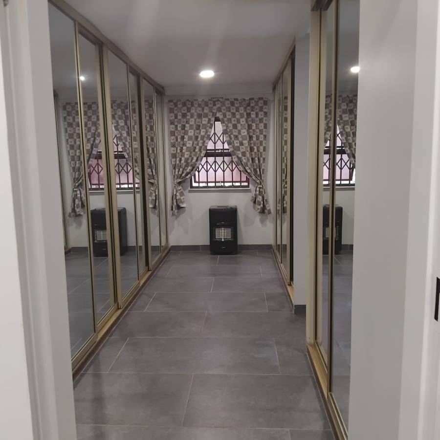 4 Bedroom Property for Sale in Ruimsig Gauteng