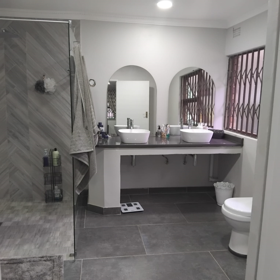 4 Bedroom Property for Sale in Ruimsig Gauteng