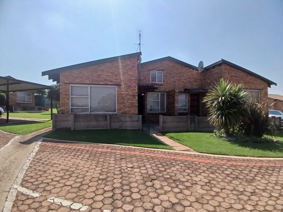 3 Bedroom Property for Sale in Mindalore Gauteng