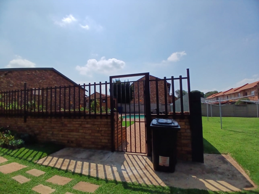 3 Bedroom Property for Sale in Mindalore Gauteng