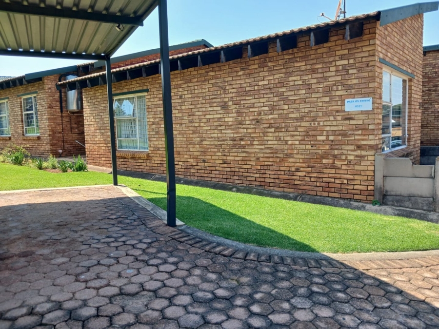 3 Bedroom Property for Sale in Mindalore Gauteng