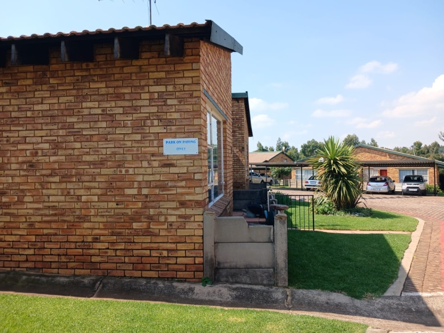 3 Bedroom Property for Sale in Mindalore Gauteng