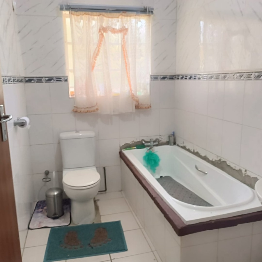 3 Bedroom Property for Sale in Witpoortjie Gauteng