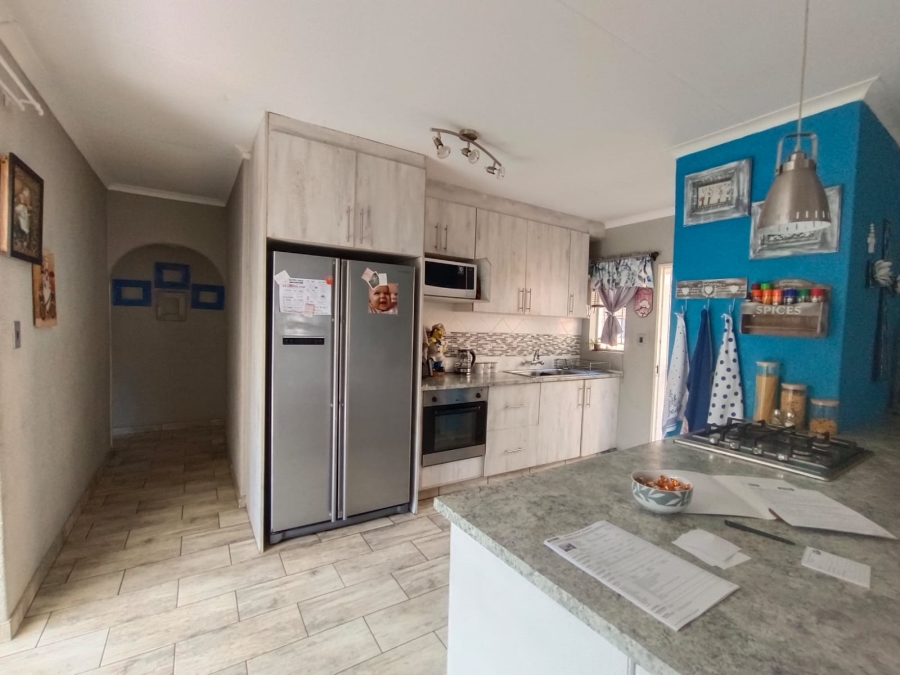 3 Bedroom Property for Sale in Helikonpark Gauteng