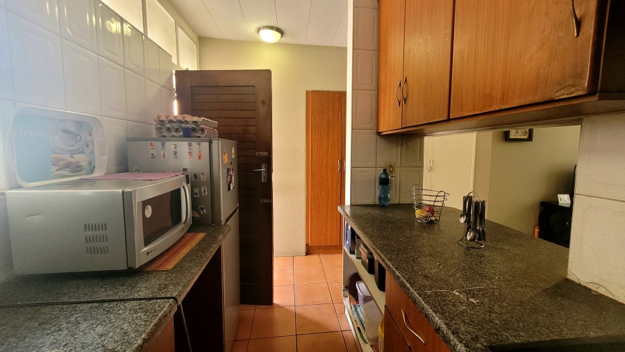 2 Bedroom Property for Sale in Sunnyside Gauteng