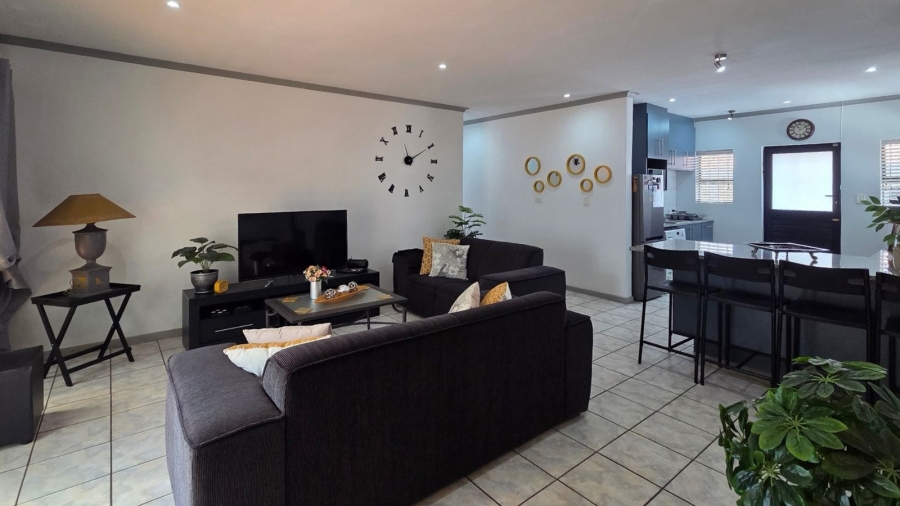 2 Bedroom Property for Sale in Beyers Park Gauteng