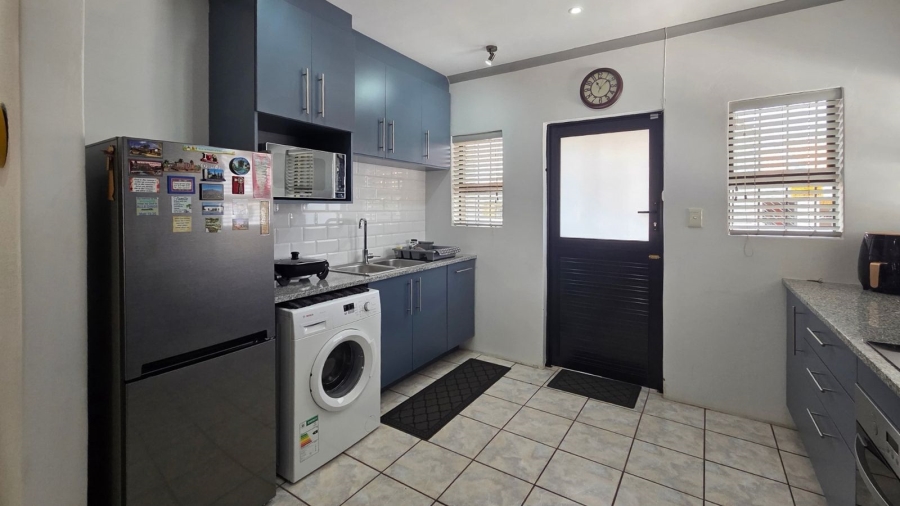 2 Bedroom Property for Sale in Beyers Park Gauteng