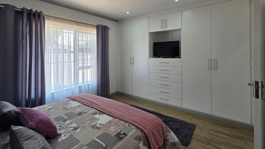 2 Bedroom Property for Sale in Beyers Park Gauteng