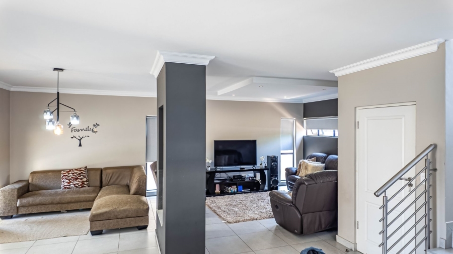 3 Bedroom Property for Sale in Sinoville Gauteng