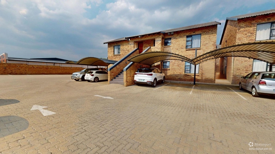 2 Bedroom Property for Sale in Klippoortjie Gauteng