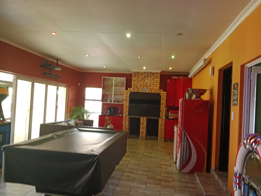 4 Bedroom Property for Sale in Brackendowns Gauteng