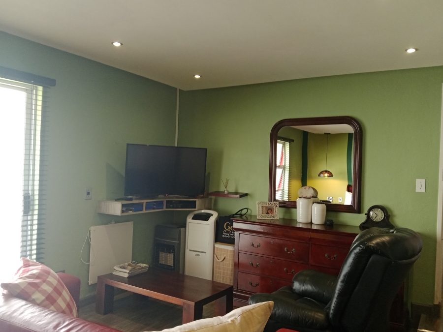 4 Bedroom Property for Sale in Brackendowns Gauteng