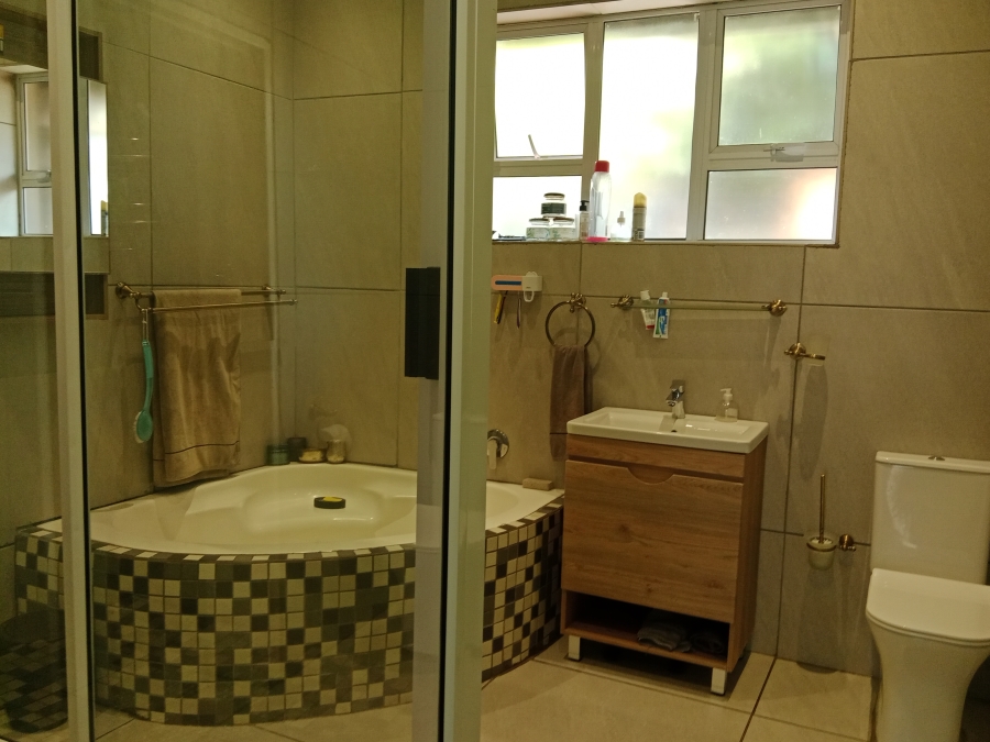 4 Bedroom Property for Sale in Brackendowns Gauteng