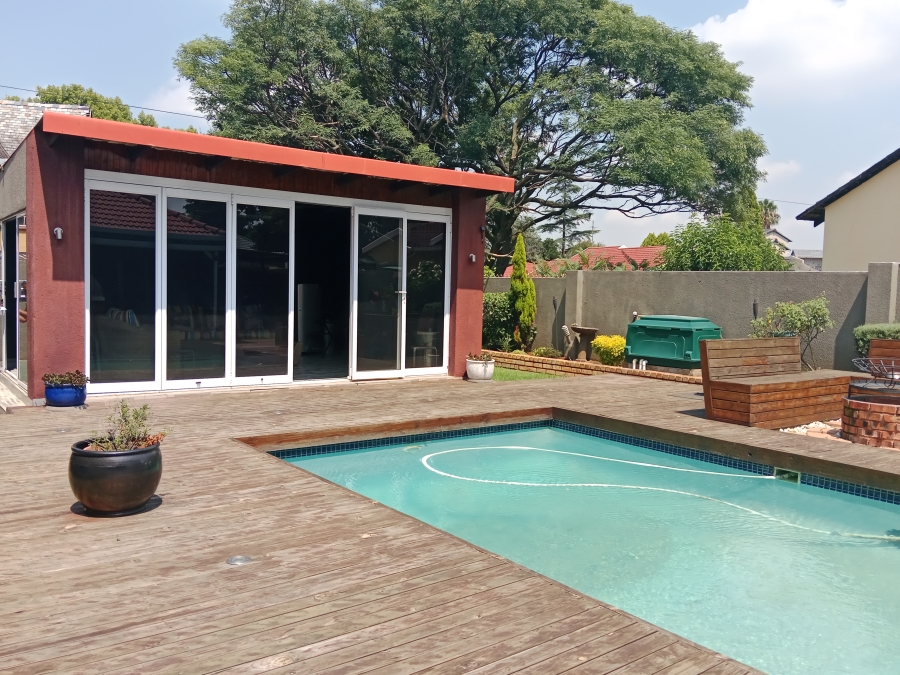4 Bedroom Property for Sale in Brackendowns Gauteng