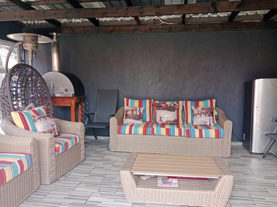 4 Bedroom Property for Sale in Brackendowns Gauteng