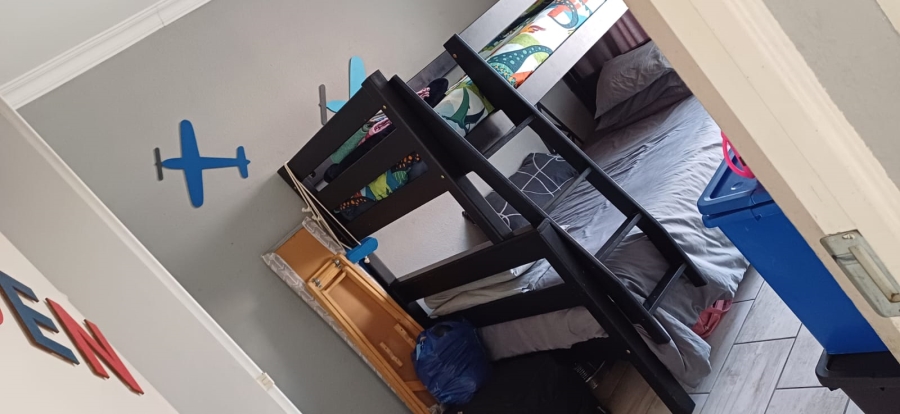 To Let 2 Bedroom Property for Rent in South Crest Gauteng