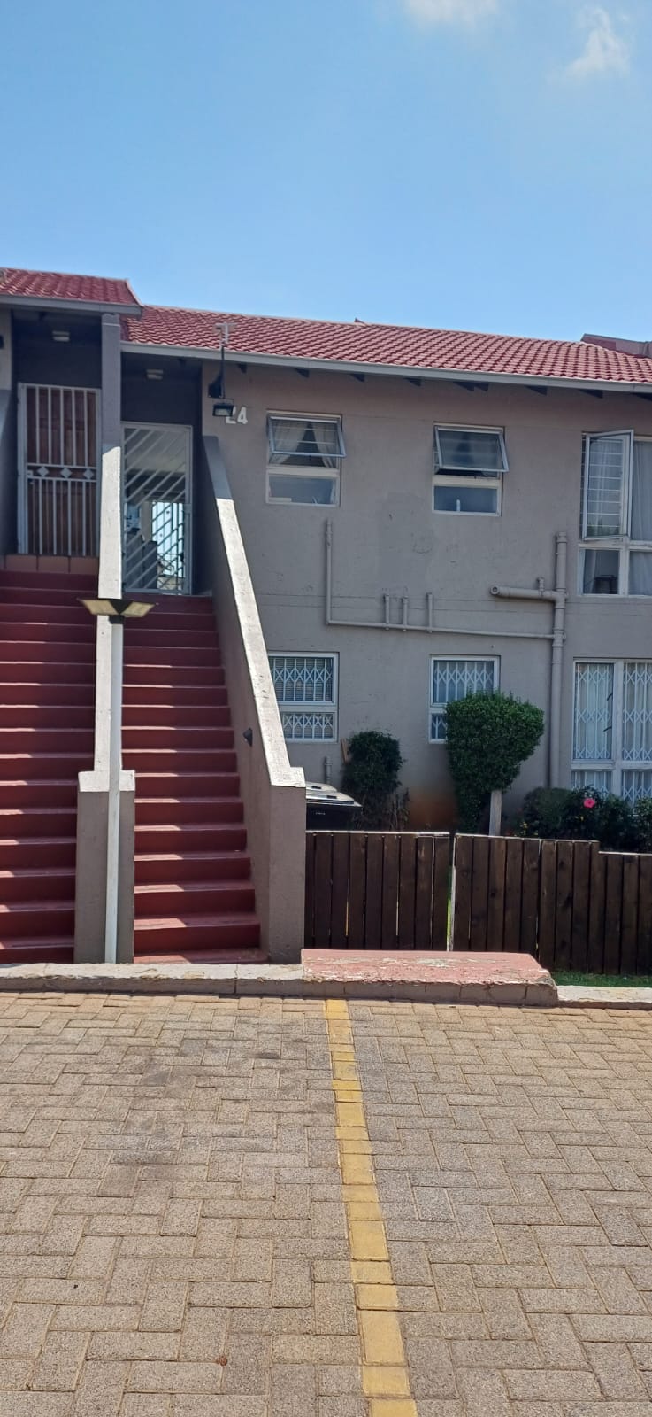 To Let 2 Bedroom Property for Rent in South Crest Gauteng