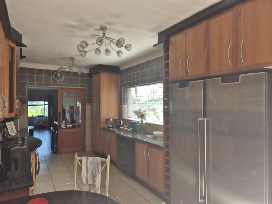 4 Bedroom Property for Sale in Glenvista Gauteng