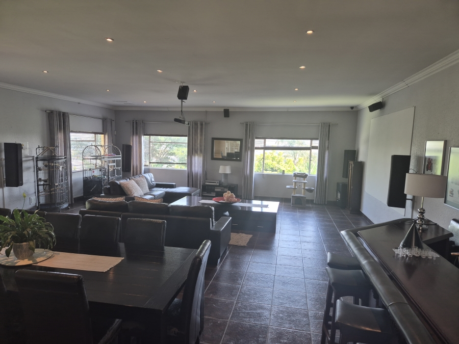 4 Bedroom Property for Sale in Glenvista Gauteng