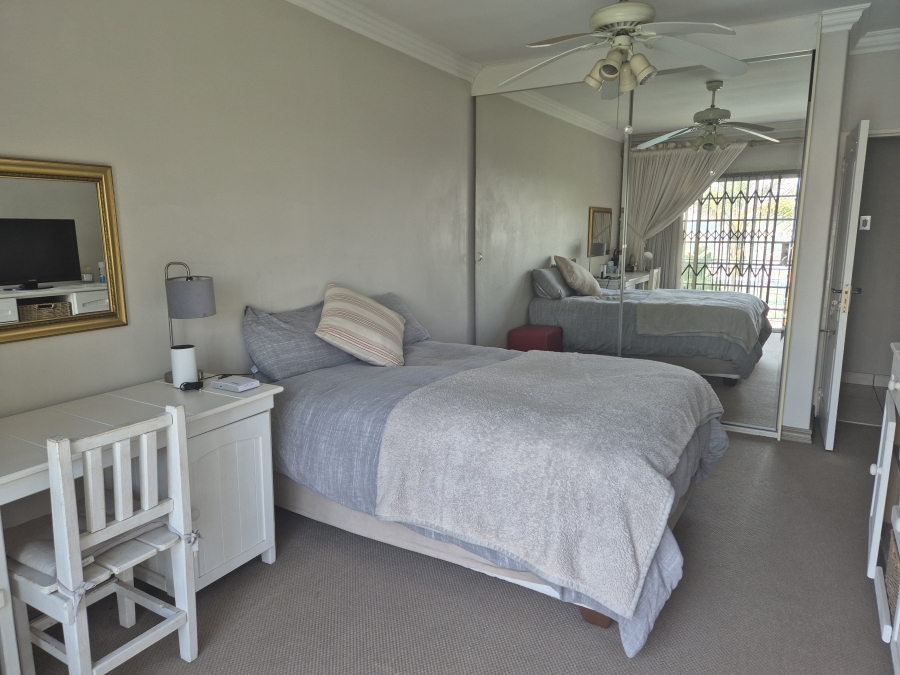 4 Bedroom Property for Sale in Glenvista Gauteng