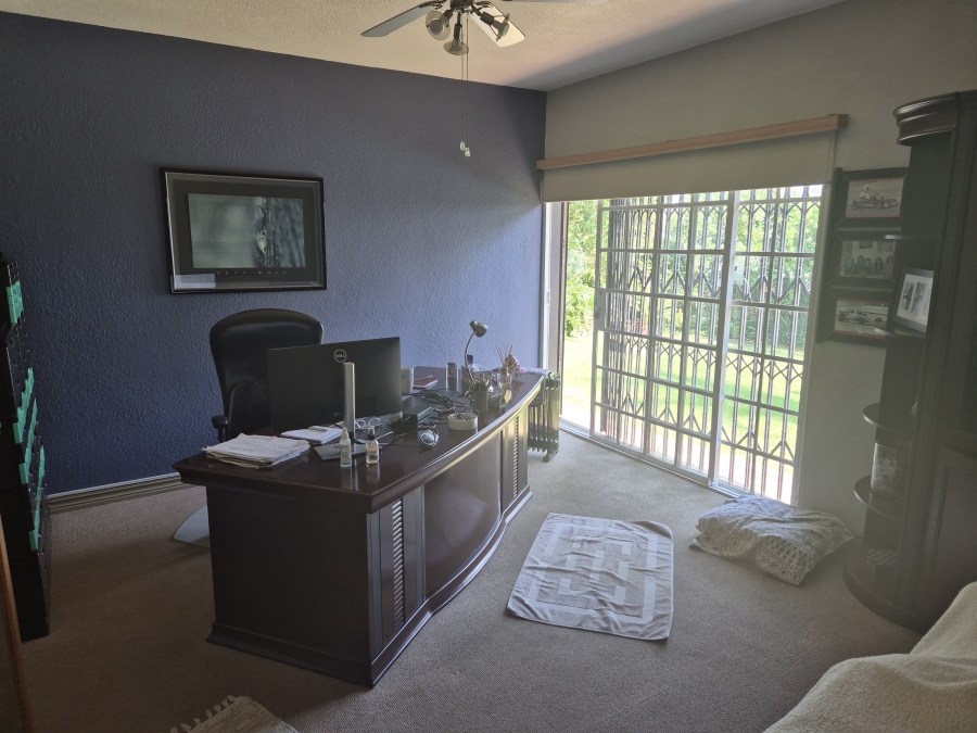 4 Bedroom Property for Sale in Glenvista Gauteng