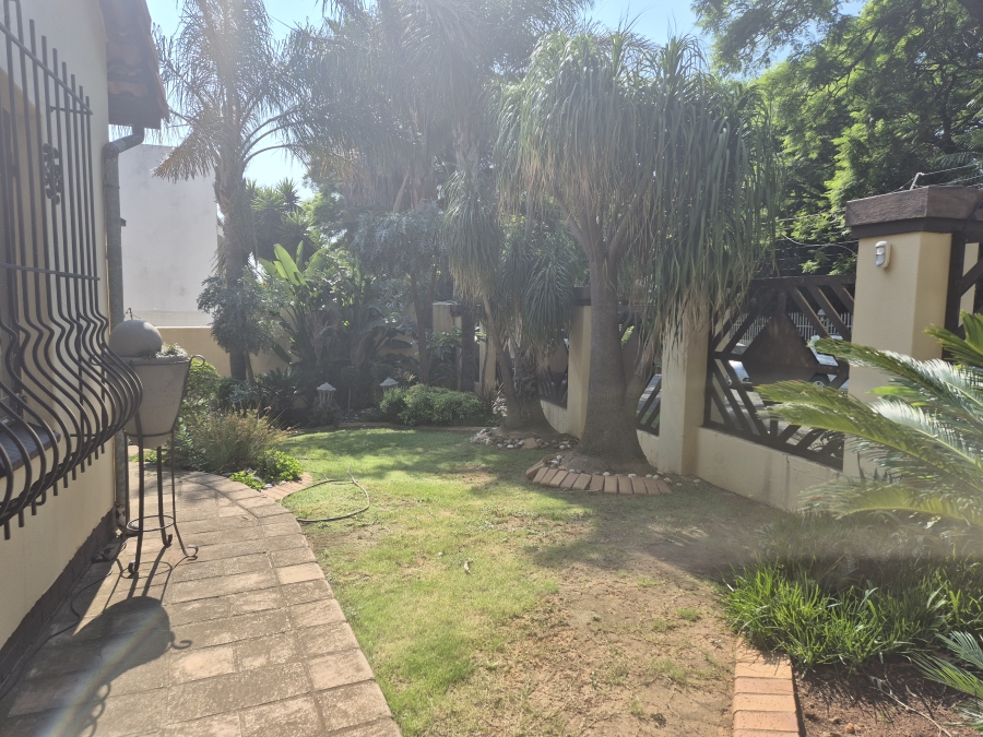 4 Bedroom Property for Sale in Glenvista Gauteng