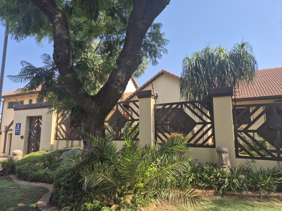 4 Bedroom Property for Sale in Glenvista Gauteng