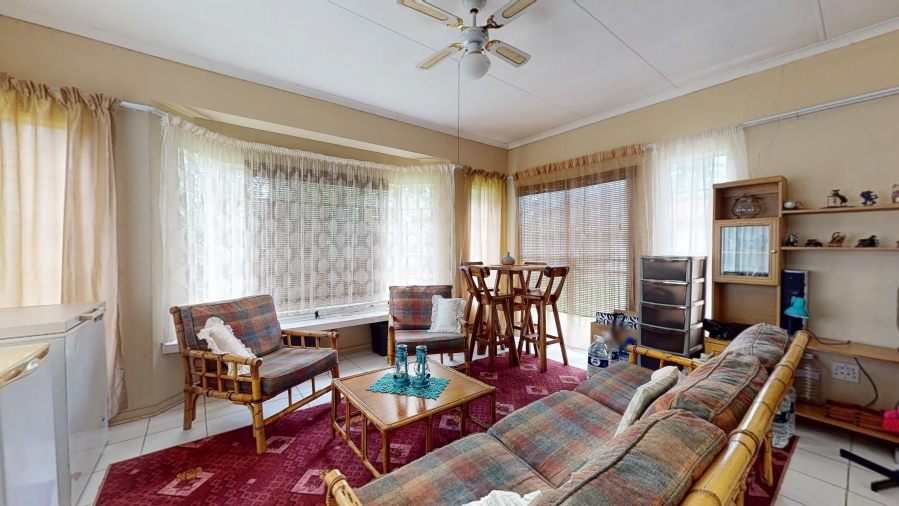 3 Bedroom Property for Sale in Farrarmere Gauteng