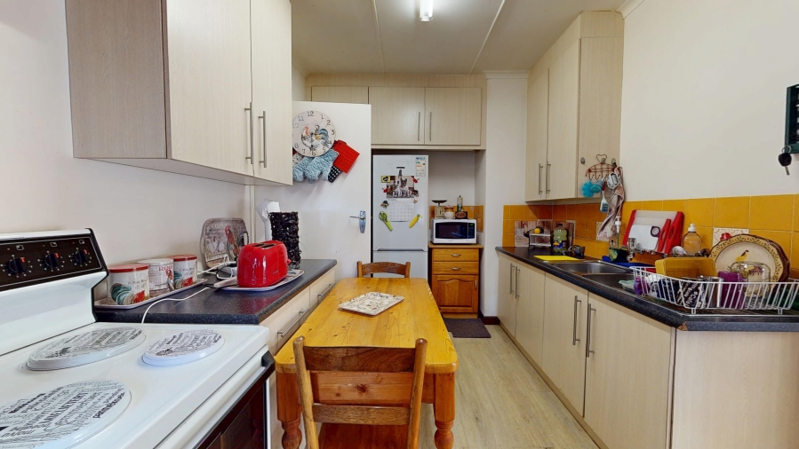 3 Bedroom Property for Sale in Farrarmere Gauteng