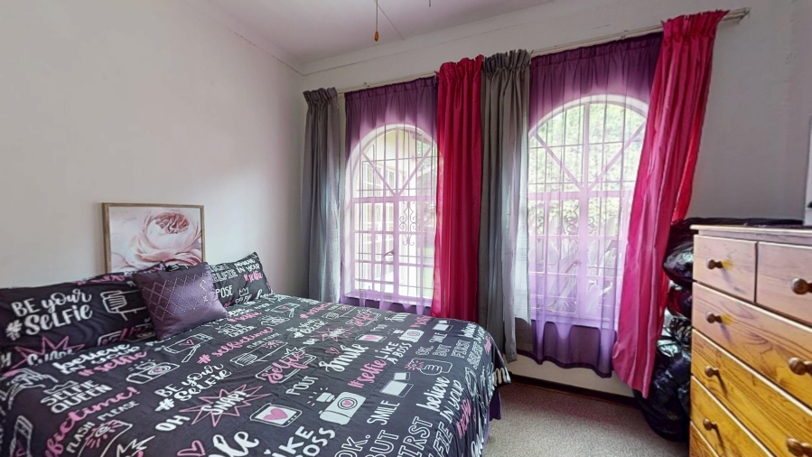 3 Bedroom Property for Sale in Farrarmere Gauteng