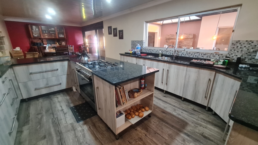 4 Bedroom Property for Sale in New State Areas Gauteng