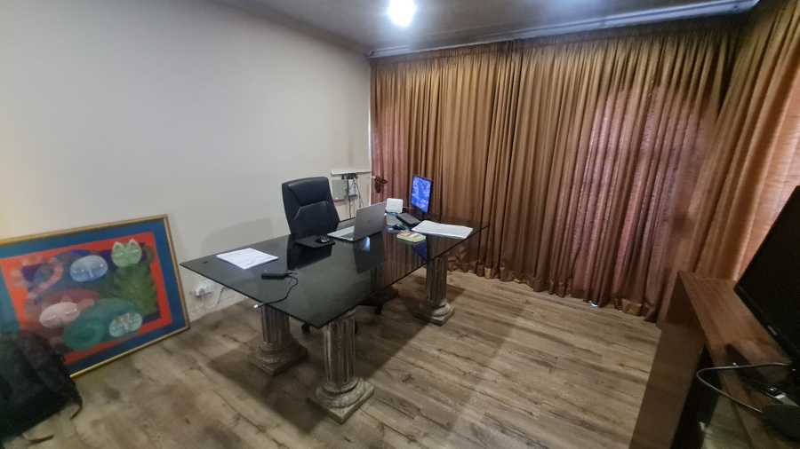 4 Bedroom Property for Sale in New State Areas Gauteng