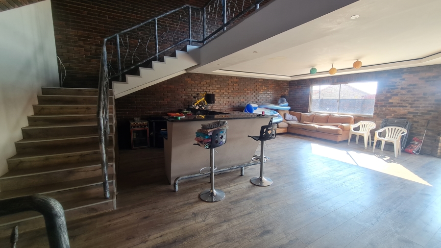 4 Bedroom Property for Sale in New State Areas Gauteng