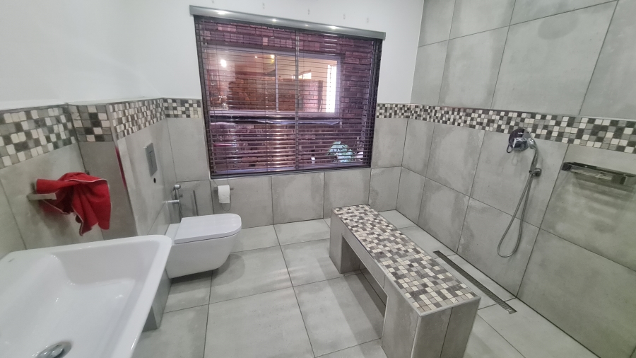 4 Bedroom Property for Sale in New State Areas Gauteng
