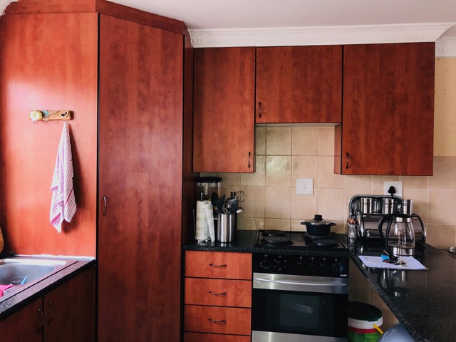 4 Bedroom Property for Sale in Sonneveld Gauteng