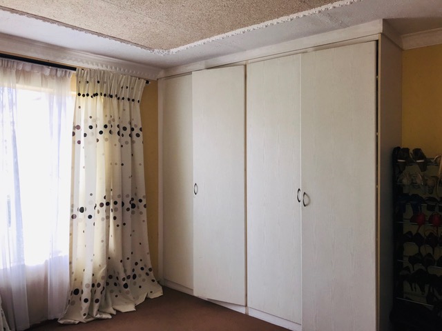 4 Bedroom Property for Sale in Sonneveld Gauteng