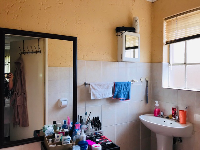 4 Bedroom Property for Sale in Sonneveld Gauteng