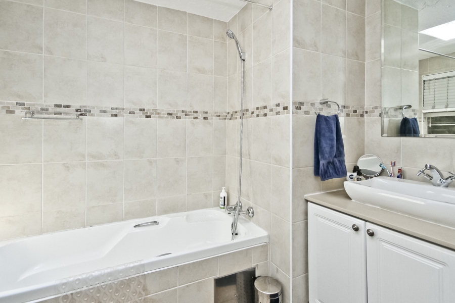 3 Bedroom Property for Sale in Sunninghill Gauteng