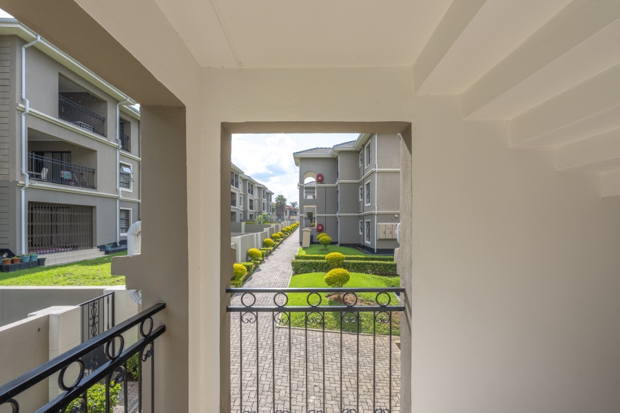 1 Bedroom Property for Sale in Broadacres Gauteng