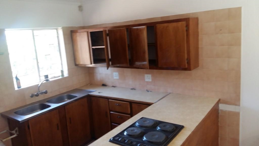 To Let 3 Bedroom Property for Rent in Van Riebeeck Park Gauteng