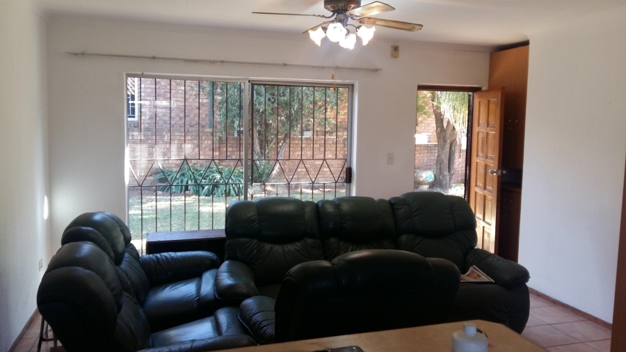 To Let 3 Bedroom Property for Rent in Van Riebeeck Park Gauteng