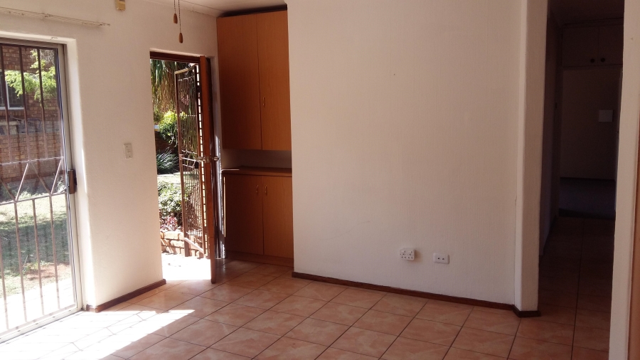 To Let 3 Bedroom Property for Rent in Van Riebeeck Park Gauteng