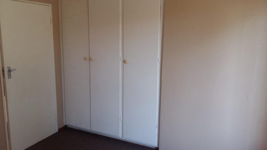 To Let 3 Bedroom Property for Rent in Van Riebeeck Park Gauteng