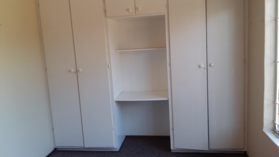 To Let 3 Bedroom Property for Rent in Van Riebeeck Park Gauteng