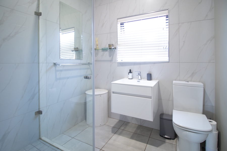 3 Bedroom Property for Sale in Vorna Valley Gauteng