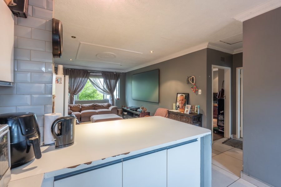 2 Bedroom Property for Sale in Buccleuch Gauteng