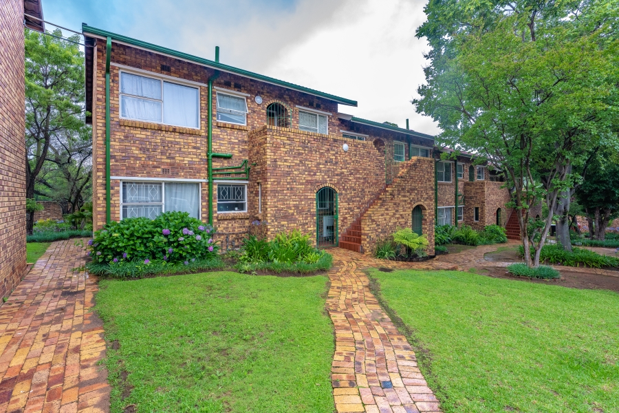 2 Bedroom Property for Sale in Buccleuch Gauteng