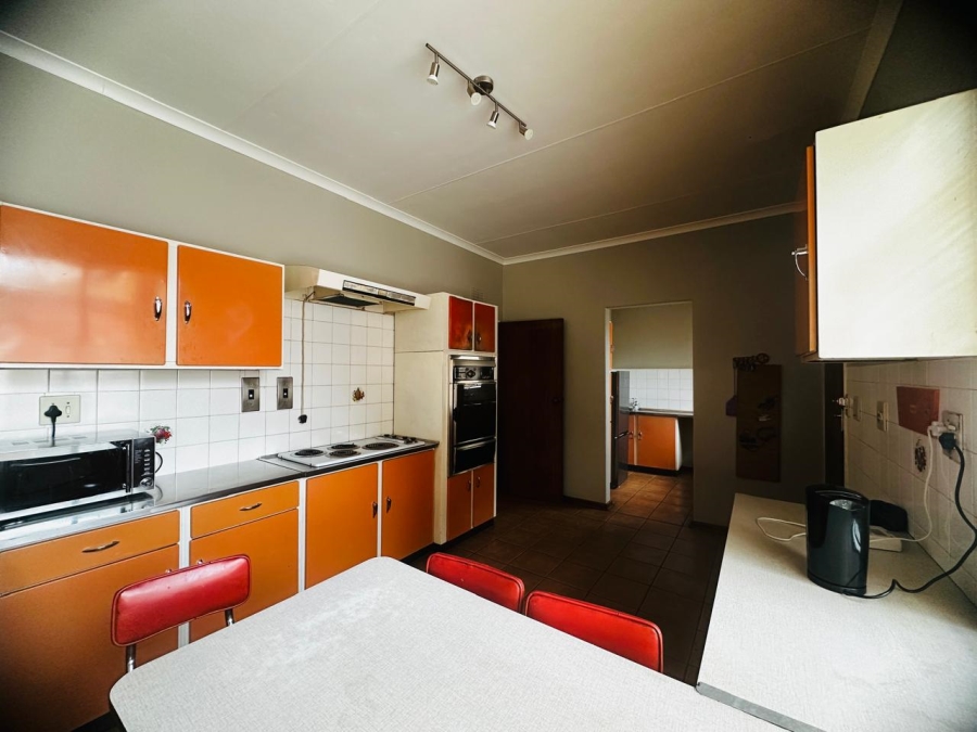 To Let commercial Property for Rent in Kenleaf Gauteng